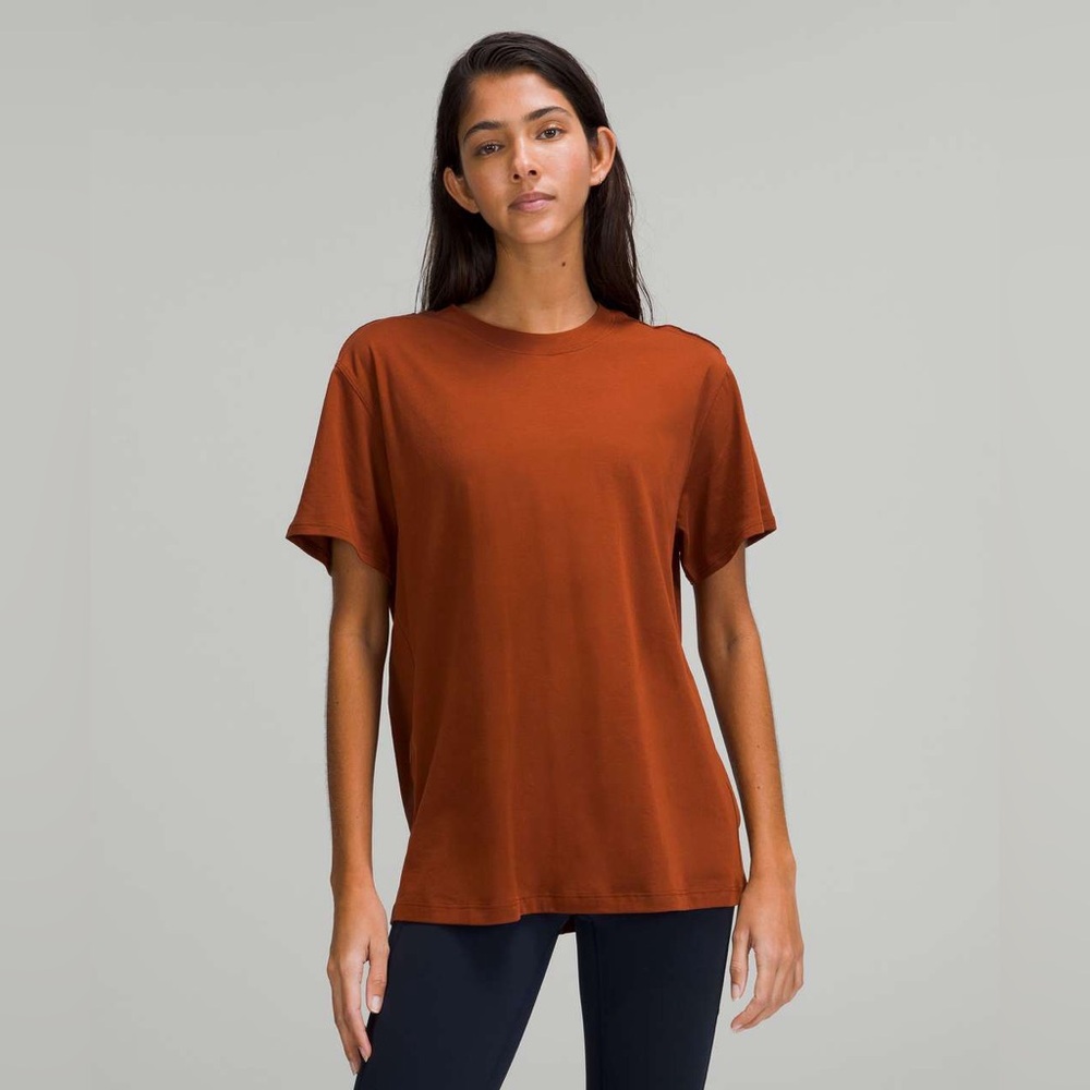 lululemon athletica Rust Short Sleeve Tee
